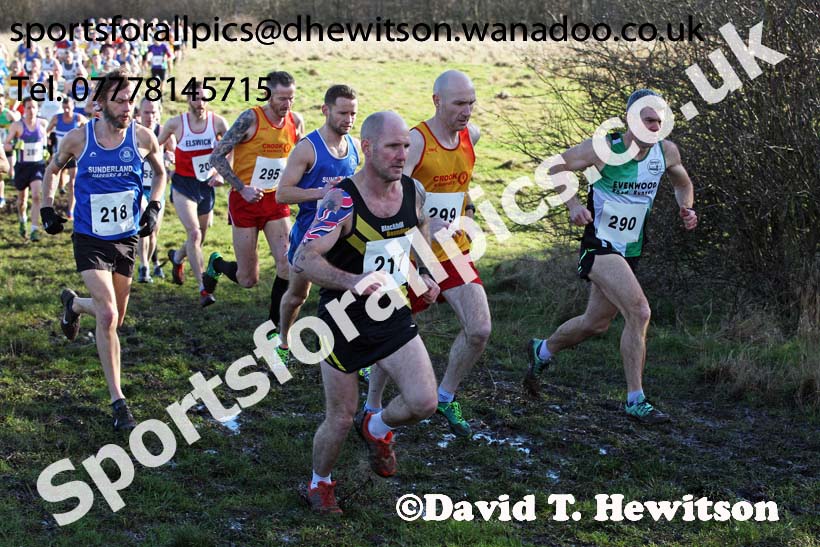 Mens masters 35s to 64s North Eastern Masters, Wallsend. Photo: David T. Hewitson/Sports for All Pics